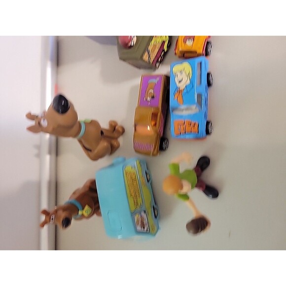 Scooby Doo The Mystery Machine Van Lot Figures Hanna Barbera Fred shaggy - Picture 3 of 5